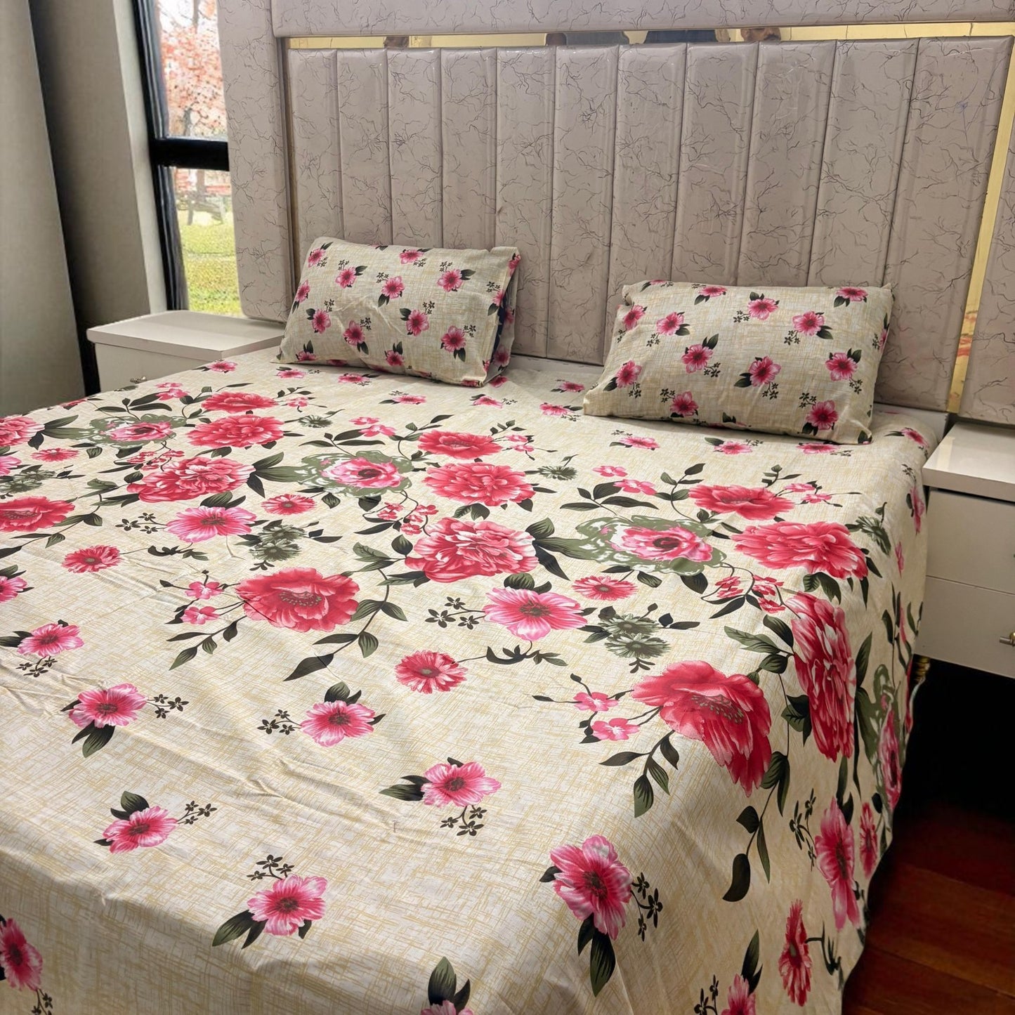 Premium Cotton 3 Pcs Bed Sheets King Size - Beige Rose