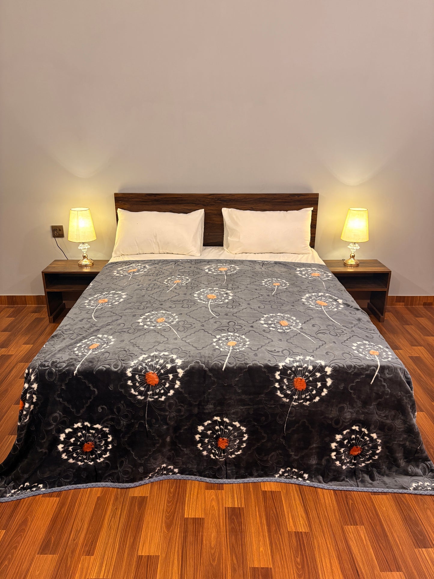 Bloomhaven AC Blanket Dusky Charcoal