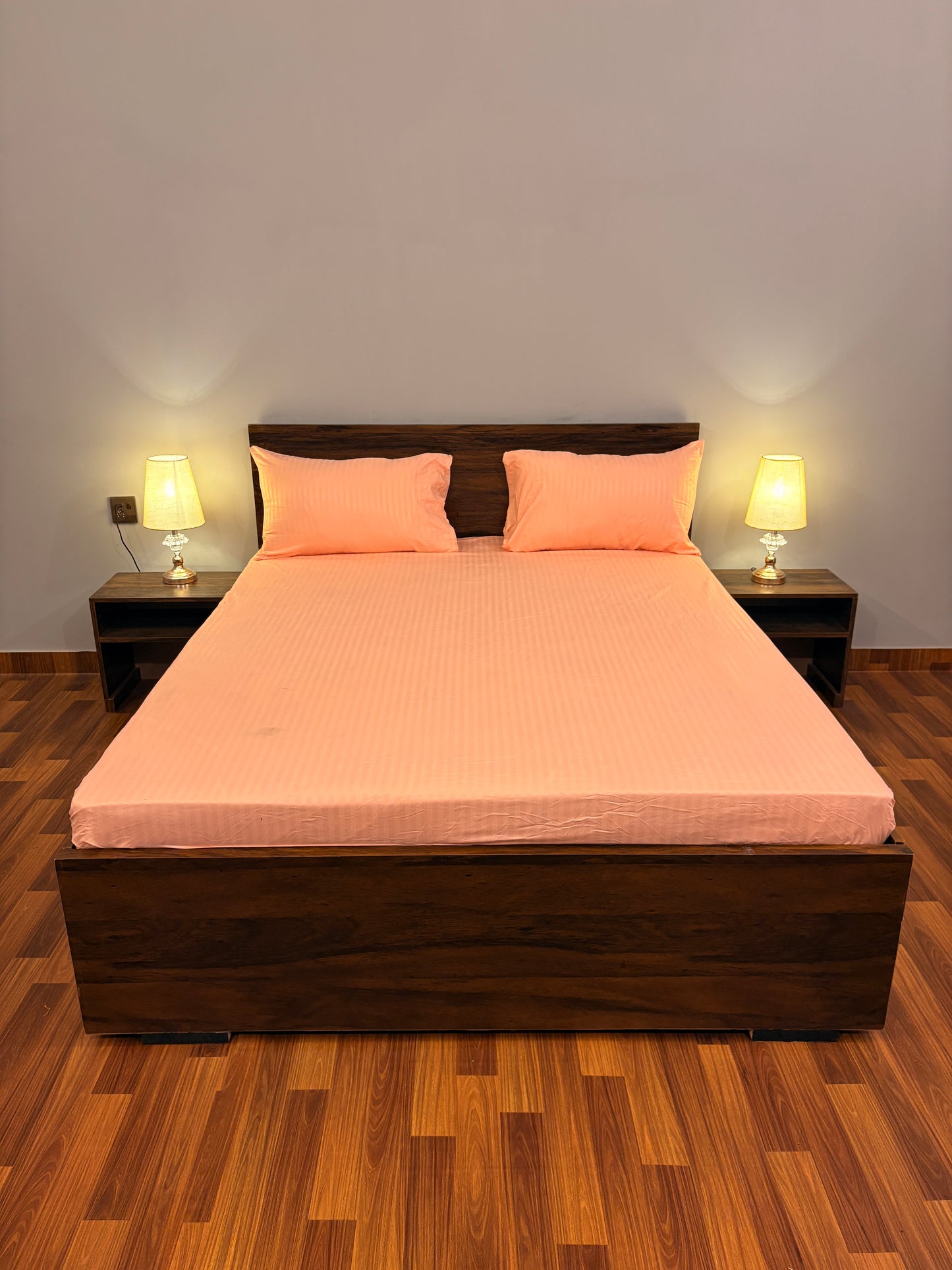 Elegant Fitted Bed Sheet Pink Nest