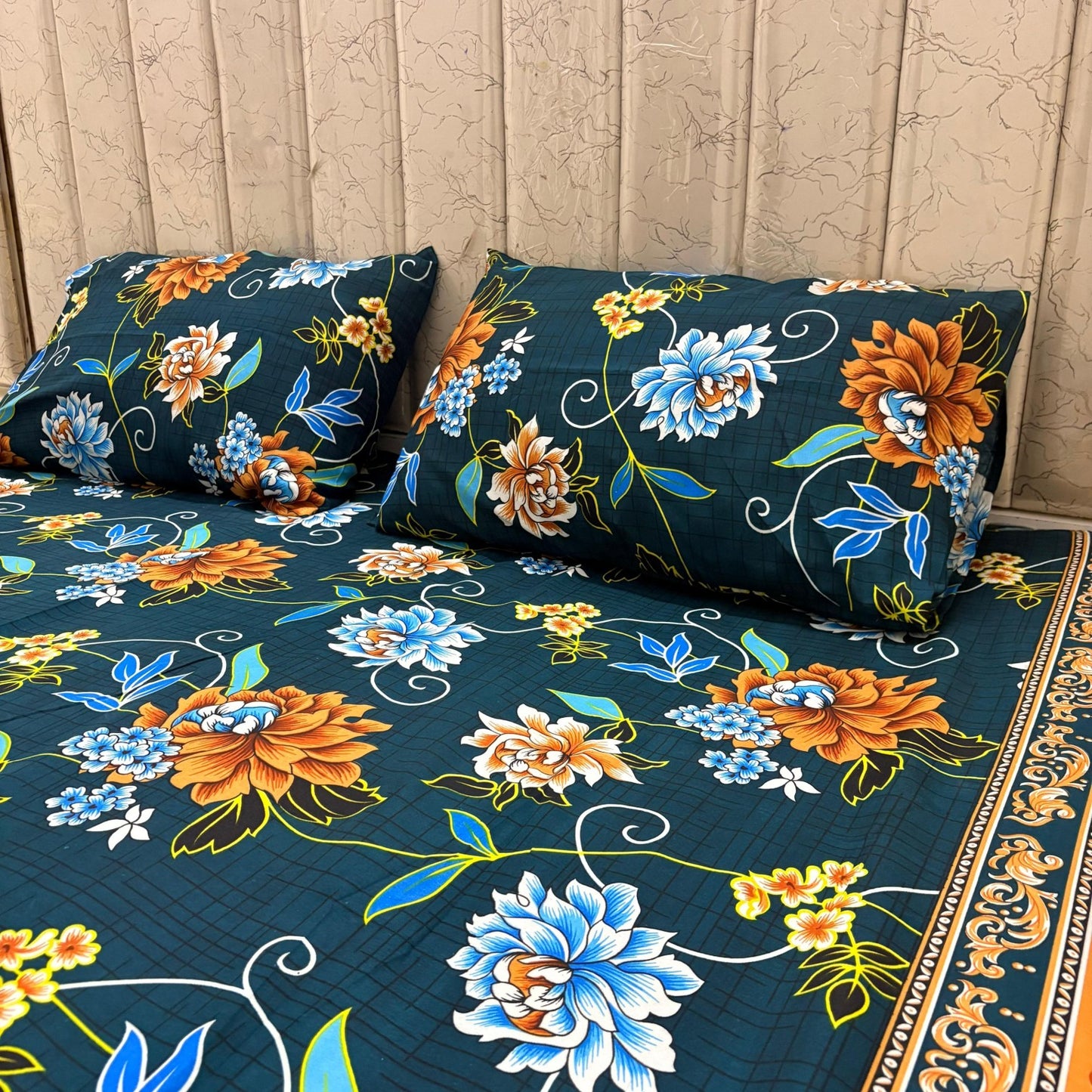 Bloomveil  3 Pcs King Size  Bed Sheet - Greenish Petal