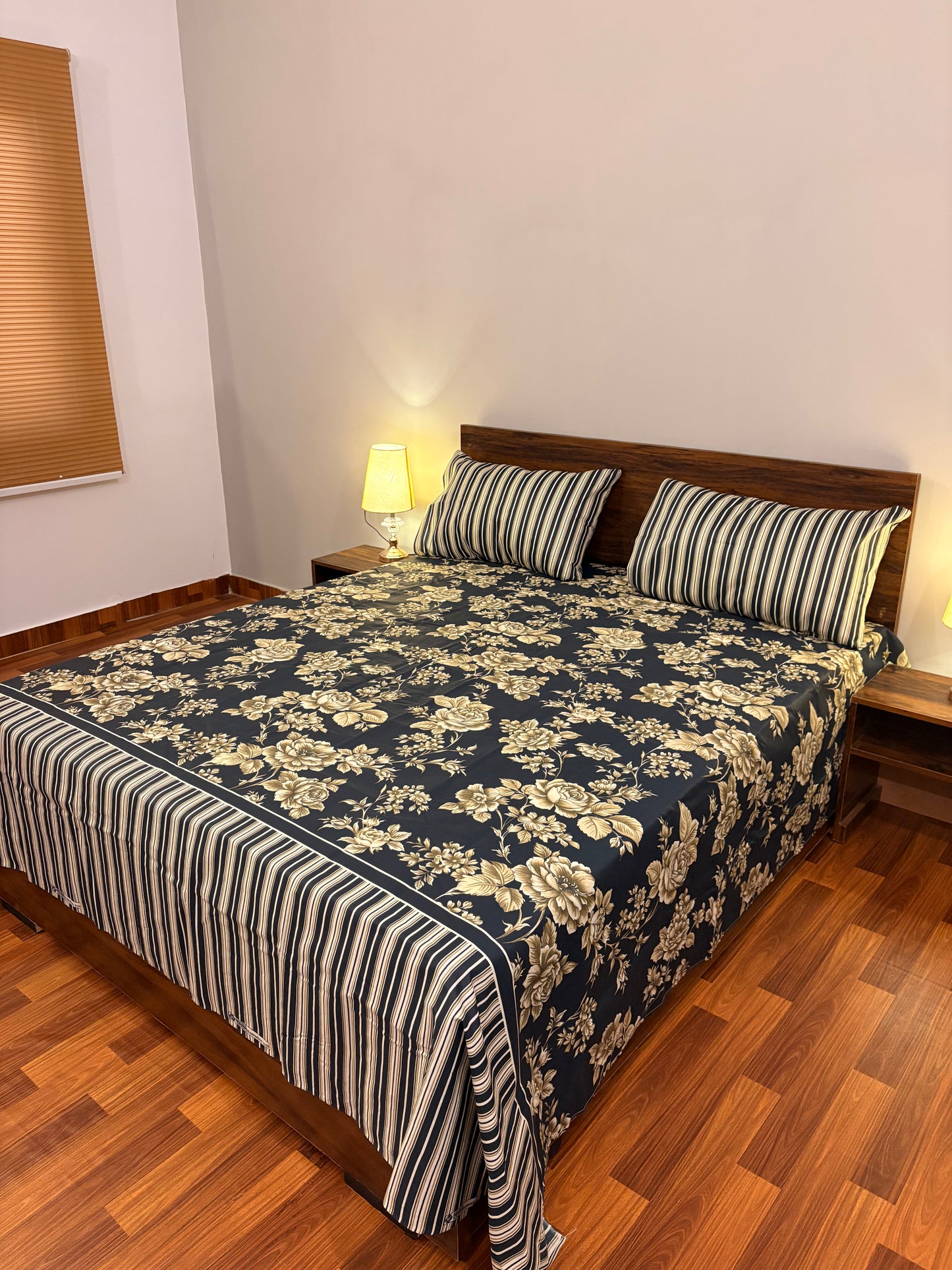 Premium Cotton Bed Sheet Bloom Navy