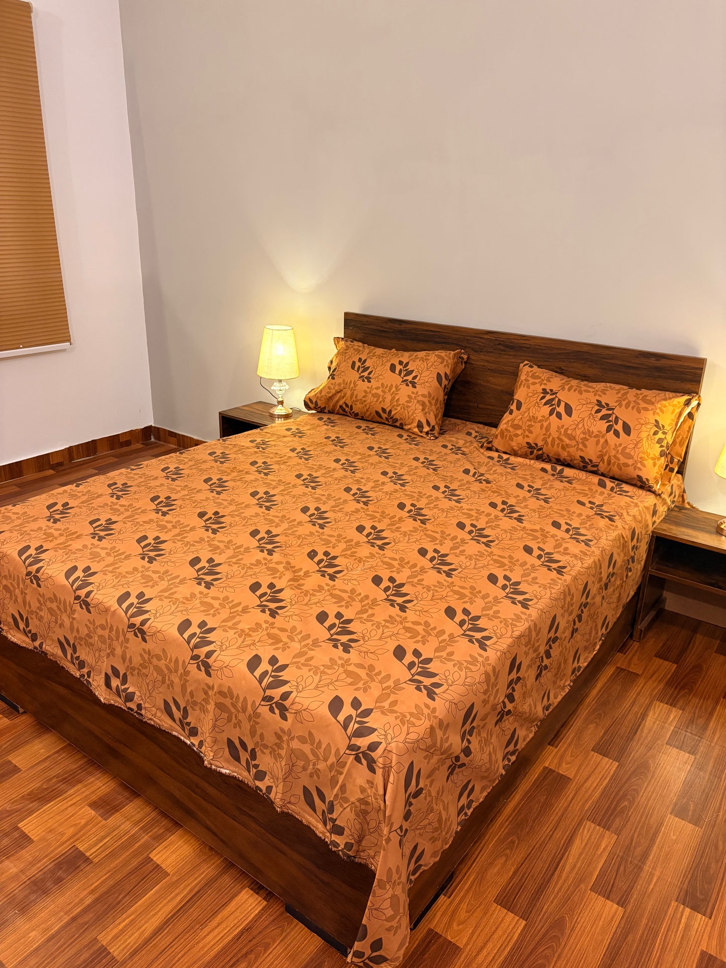 Bloomveil Bed Sheet Classic Brown